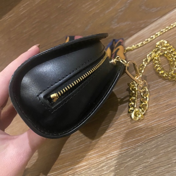 Authentic lv Crossbody ❌SOLD❌ - Picture 8 of 13